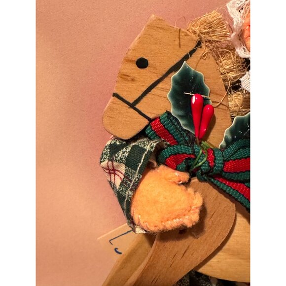 🎄 1995 Annalee Doll with Rocking‎ Horse – Vintage Holiday Collectible! 🧸✨ - Picture 11 of 11